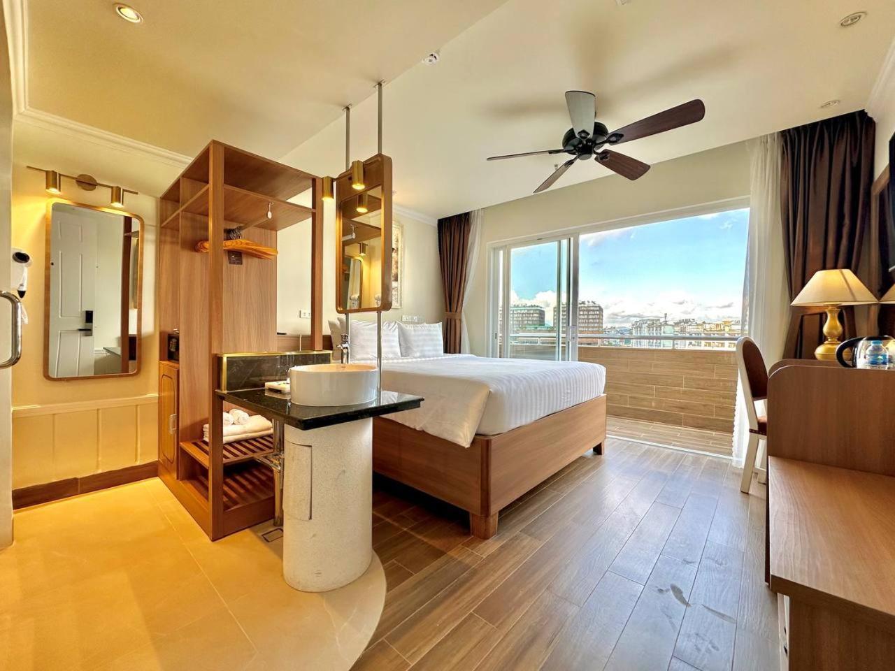 Tulip Hotel 2 Да Лат Екстериор снимка