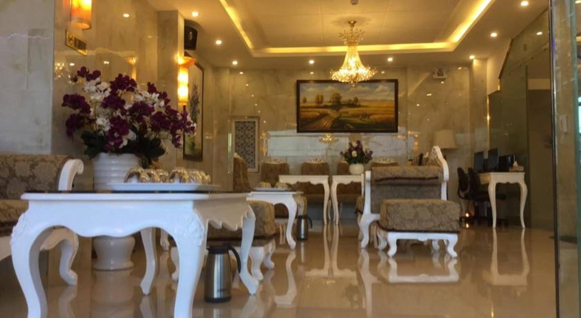 Tulip Hotel 2 Да Лат Екстериор снимка