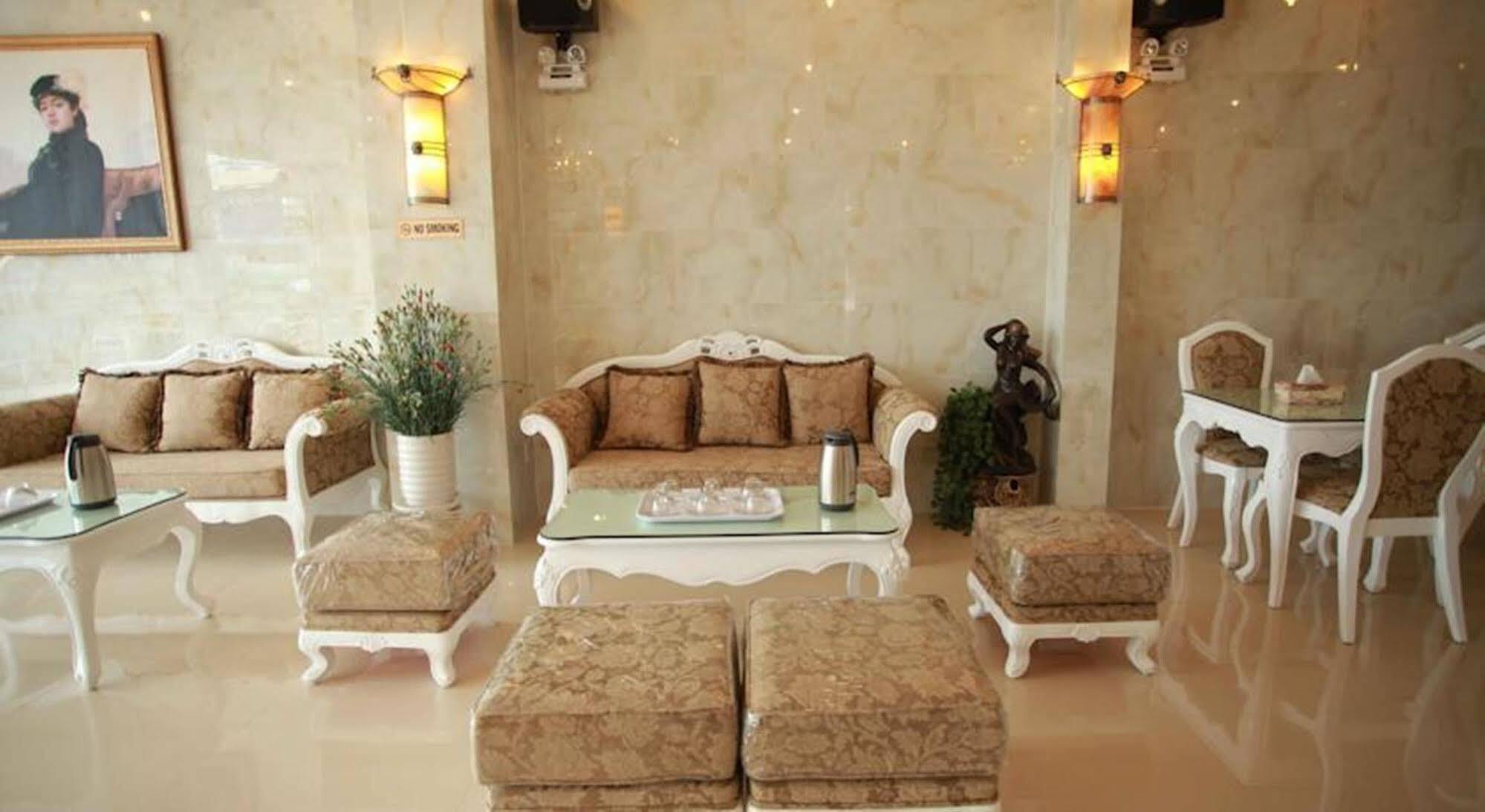 Tulip Hotel 2 Да Лат Екстериор снимка